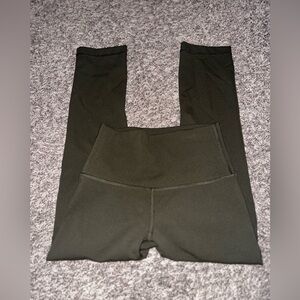 Women’s Lululemon Wunder Under Crop (High-Rise) *Full-On Luxtreme 21" Size 2